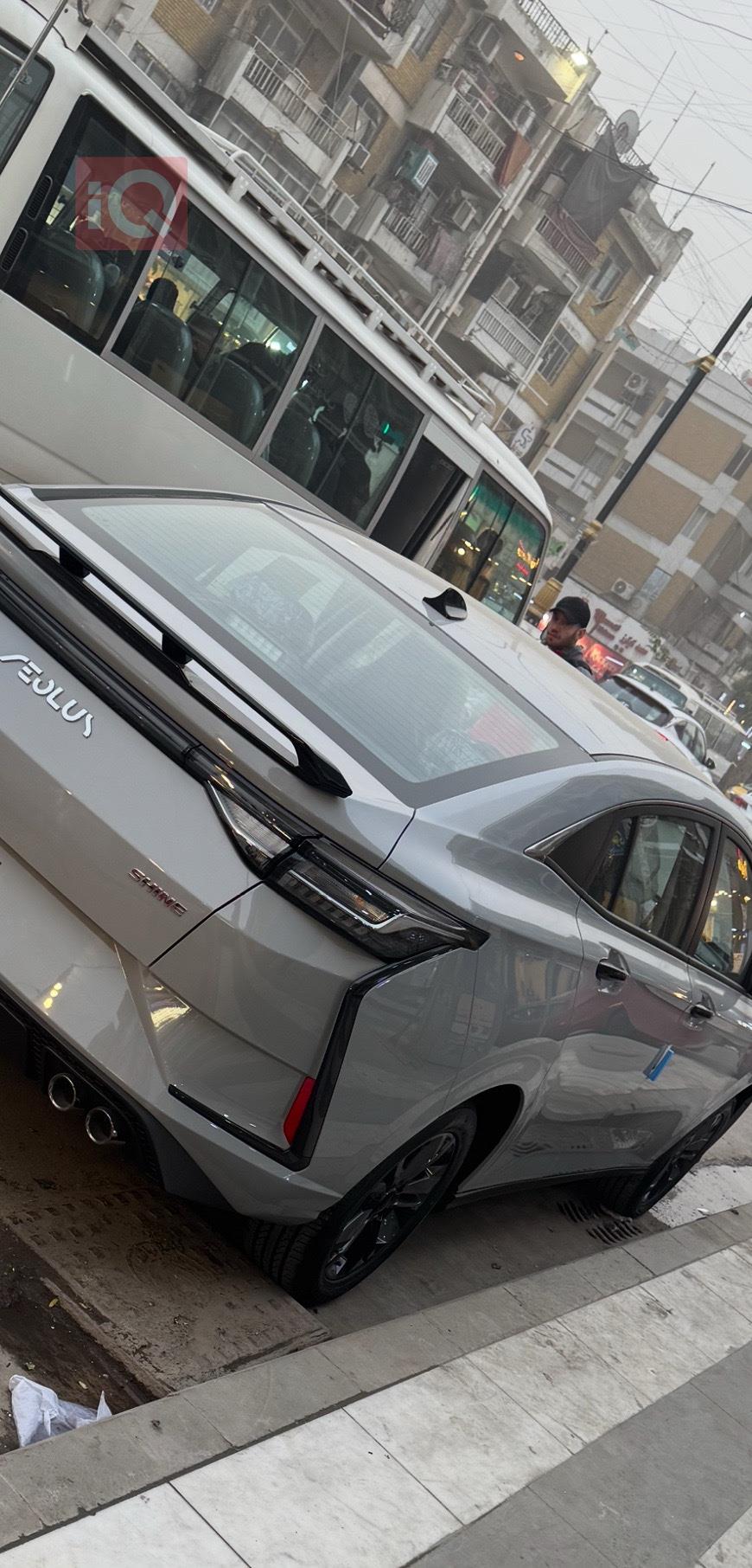 دۆنگ فینگ شاین